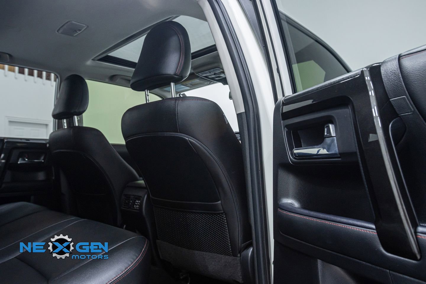 Used 2023 Toyota 4Runner TRD Off-Road Premium w/ Moonroof Package image 32