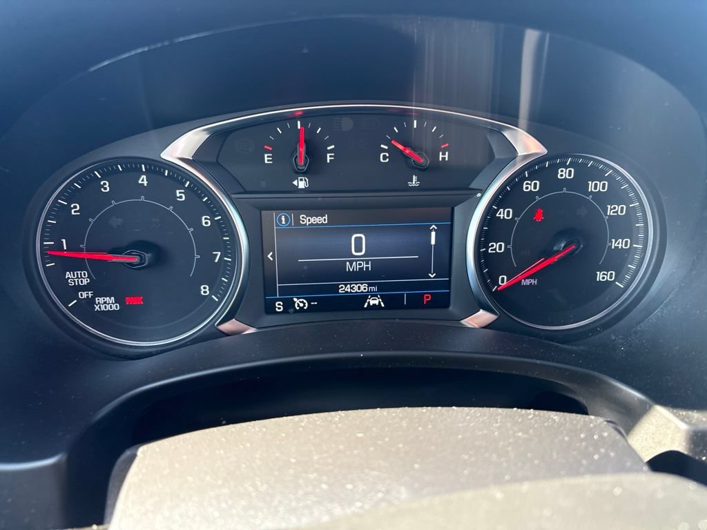 Used 2024 GMC Terrain SLE w/ Driver Convenience Package FWD image 13