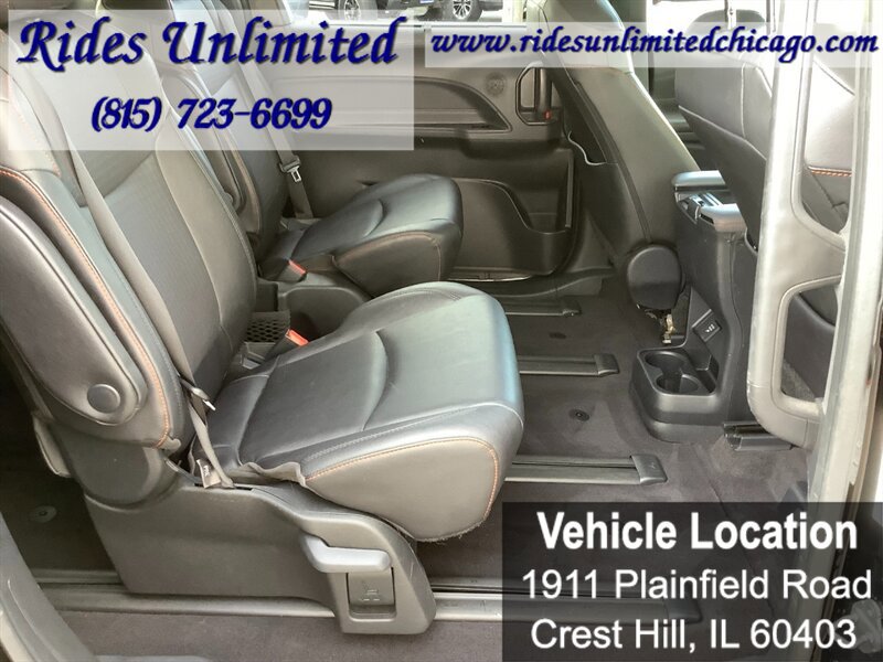 Used 2024 Toyota Sienna XSE w/ XSE Plus Package AWD/4WD image 30