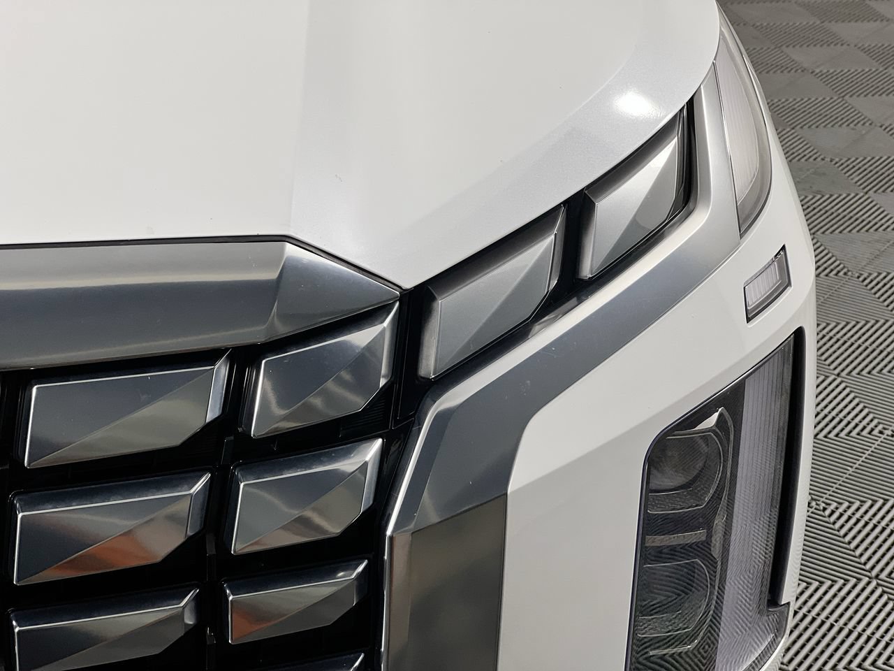 Used 2023 Hyundai Palisade Calligraphy w/ Cargo Package AWD/4WD image 9