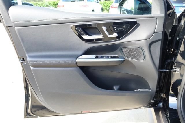 Used 2026 Mercedes-Benz GLC 300 image 23