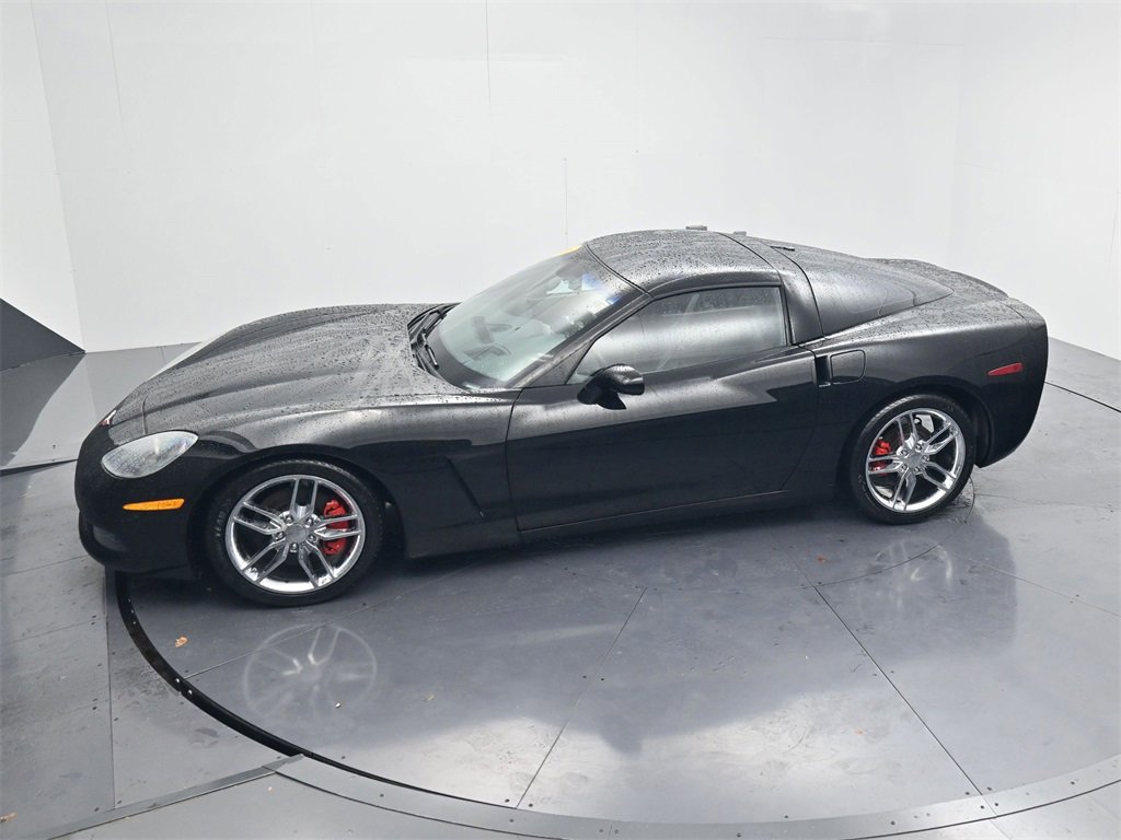 Used 2005 Chevrolet Corvette Coupe w/ Preferred Equipment Group image 39