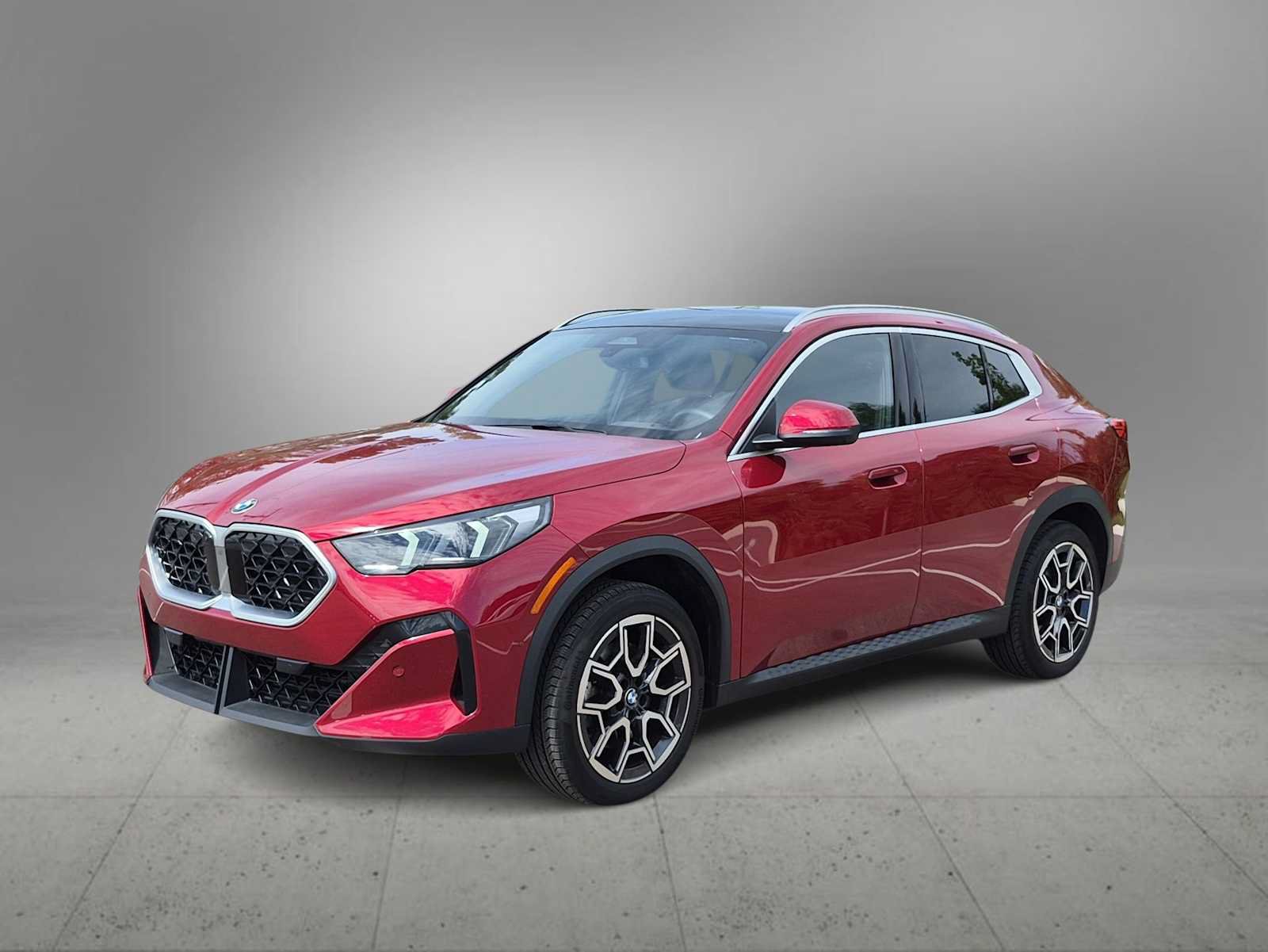 Used 2026 BMW X2 xDrive28i AWD/4WD image 4