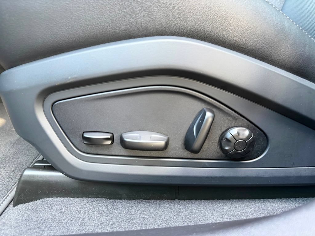 Certified 2022 Porsche Taycan RWD image 6
