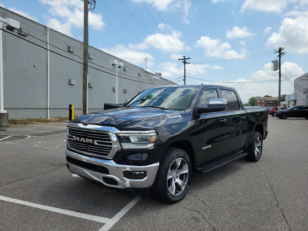 Used 2023 RAM 1500 Laramie AWD/4WD image 2