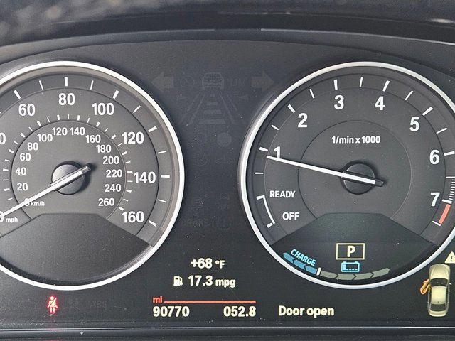 Used 2017 BMW 330e image 23