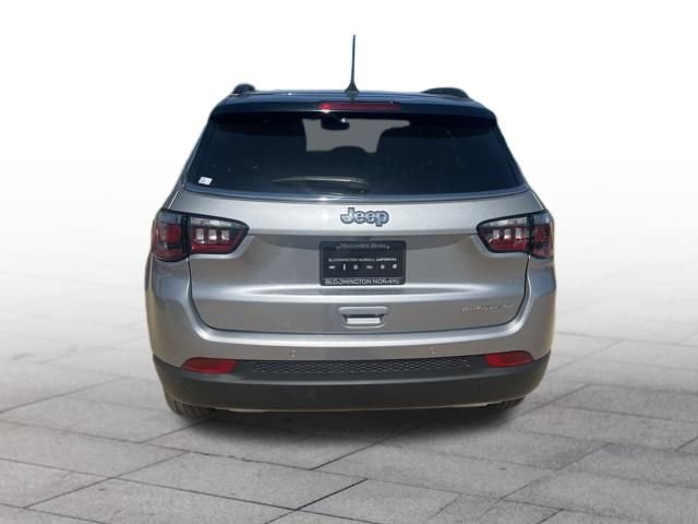 Used 2023 Jeep Compass Limited image 5