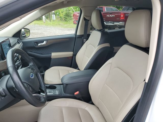 Used 2020 Ford Escape Titanium AWD/4WD image 20
