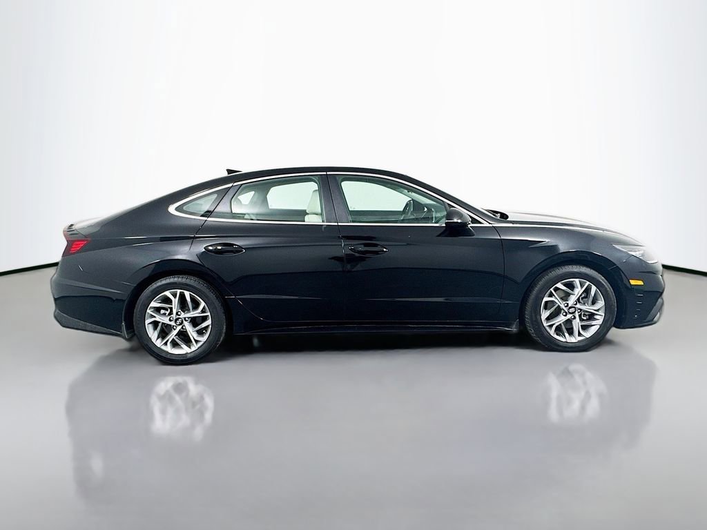 Used 2023 Hyundai Sonata SEL FWD image 4