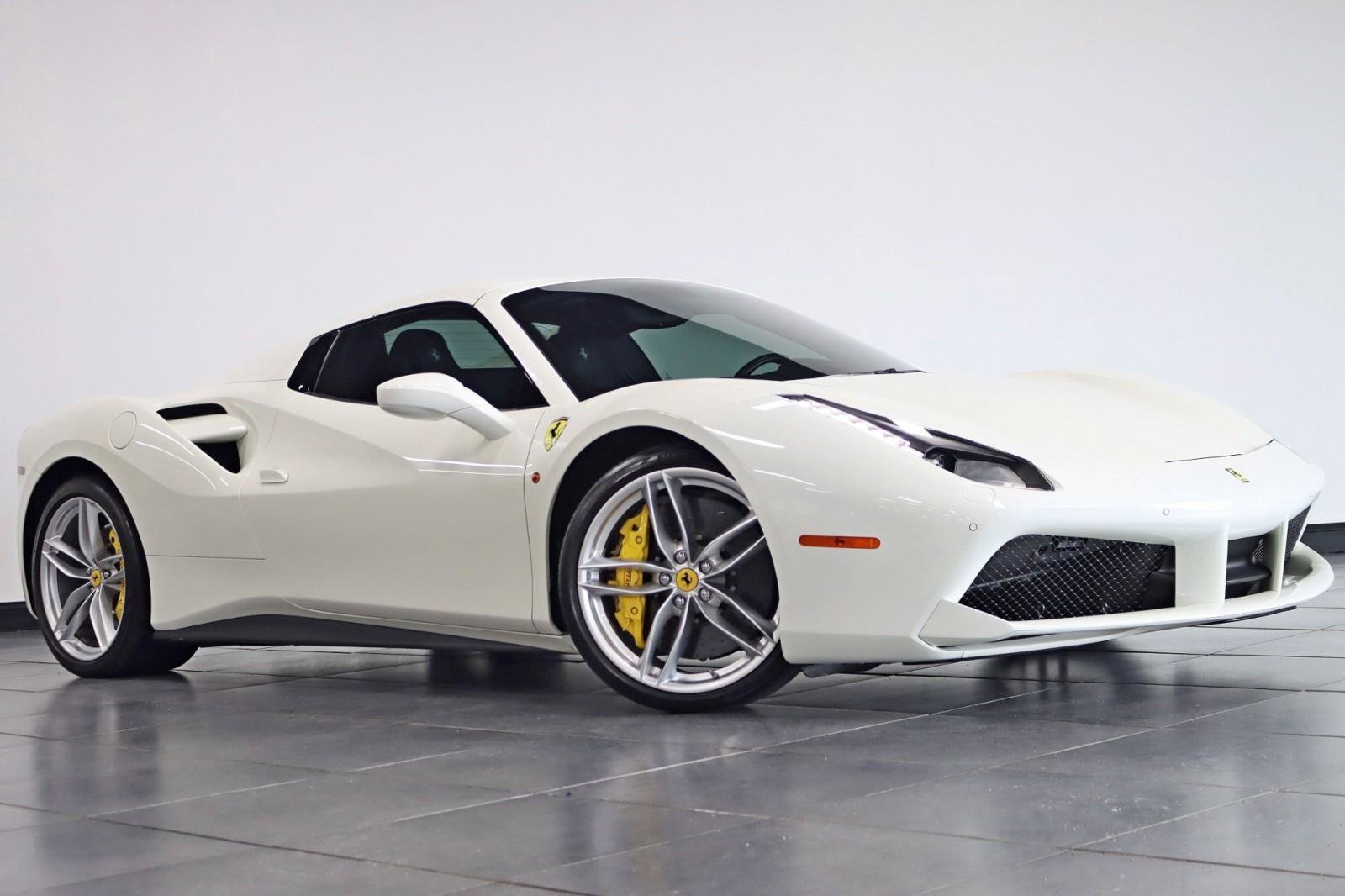 Used 2018 Ferrari 488 Spider RWD image 4