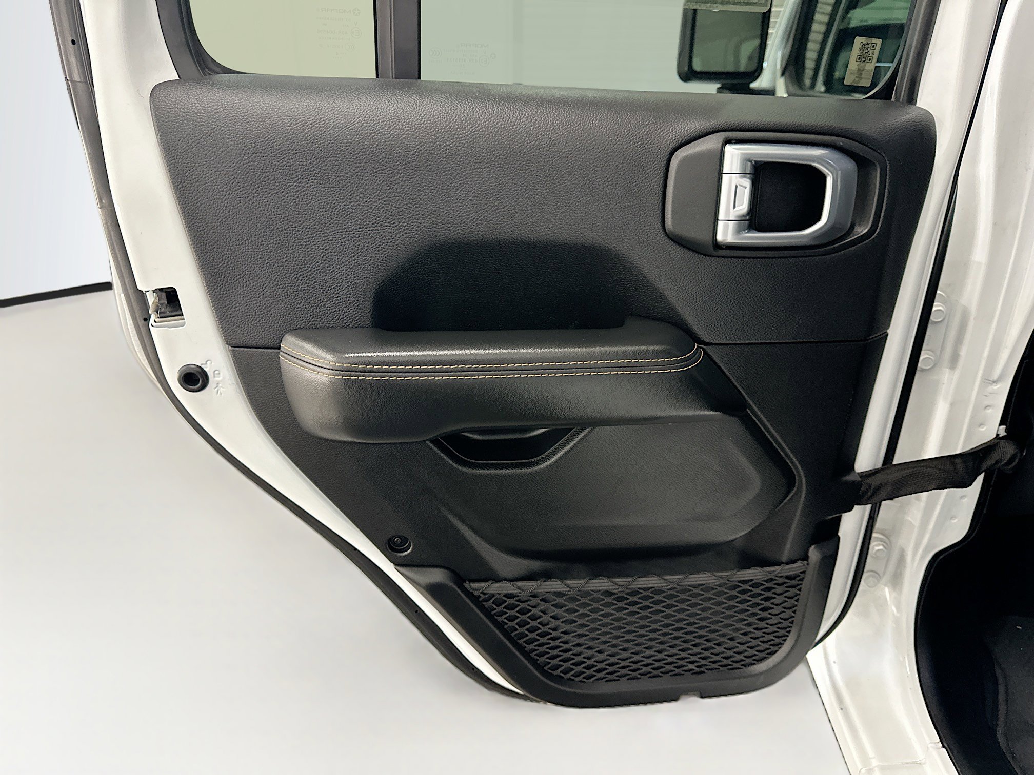 Used 2025 Jeep Wrangler Sahara image 26