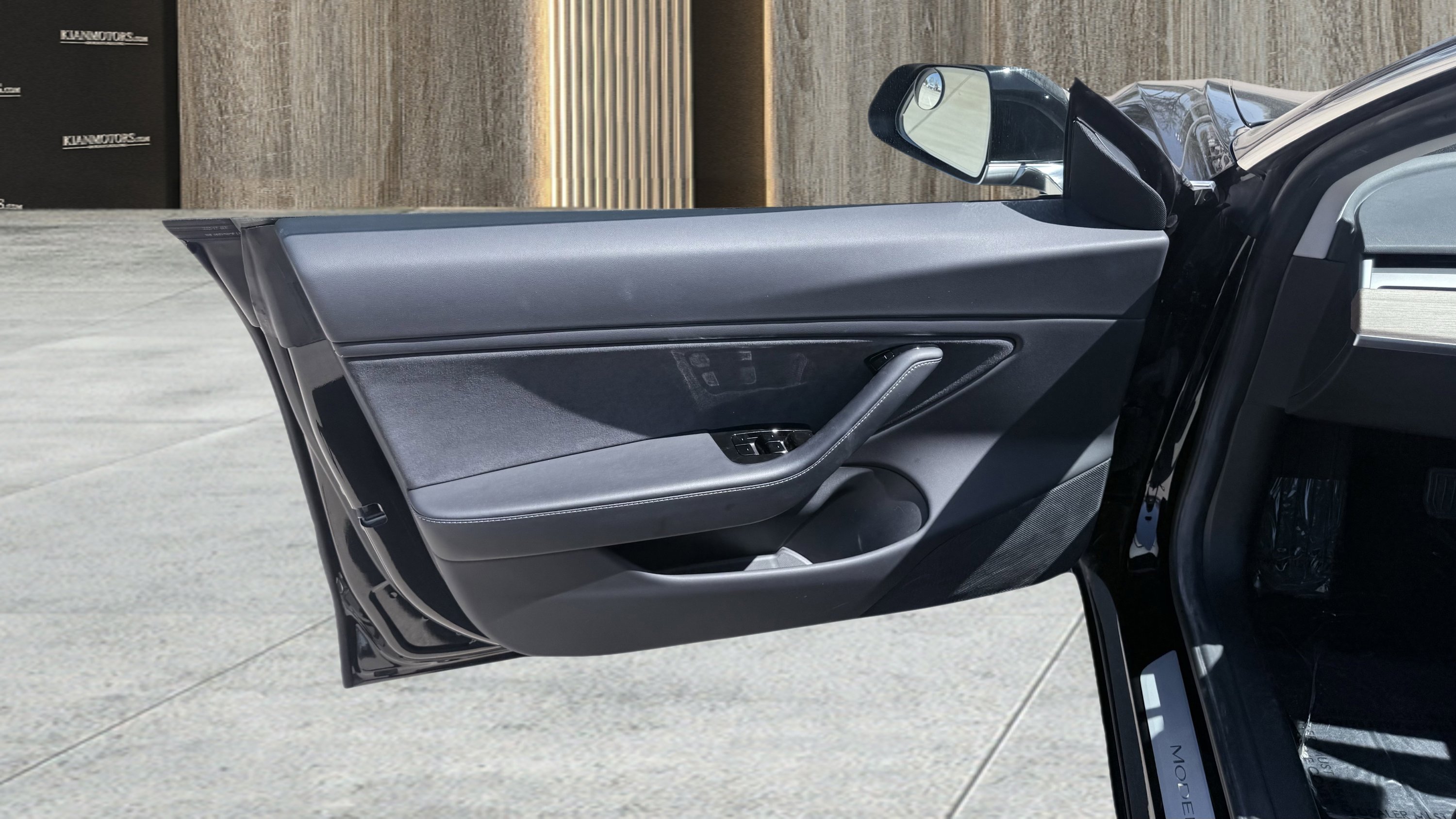 Used 2018 Tesla Model 3 Long Range image 24