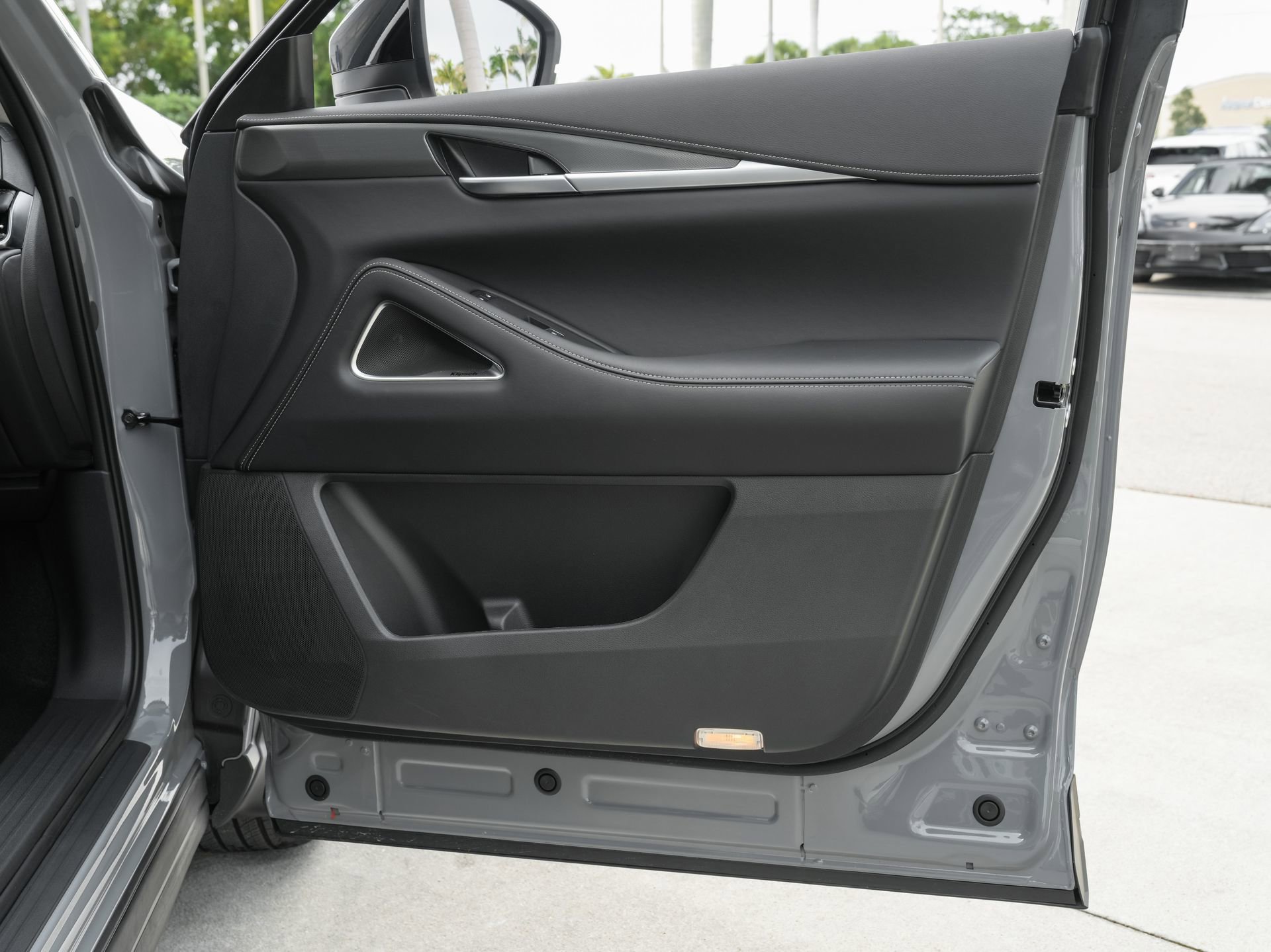 Certified 2026 INFINITI QX60 Luxe w/ Cargo Package FWD image 37