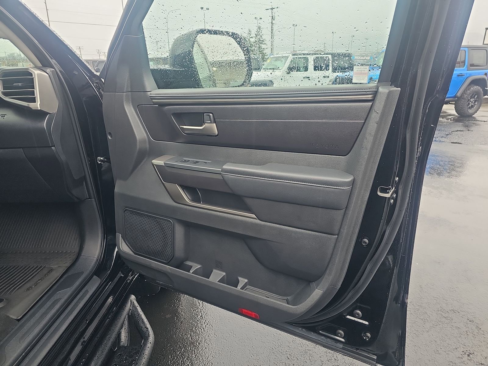 Used 2024 Toyota Tundra SR5 w/ SR5 Premium Package image 27