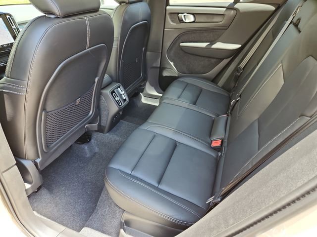 New 2025 Volvo XC40 B5 Ultra w/ Climate Package AWD/4WD image 10