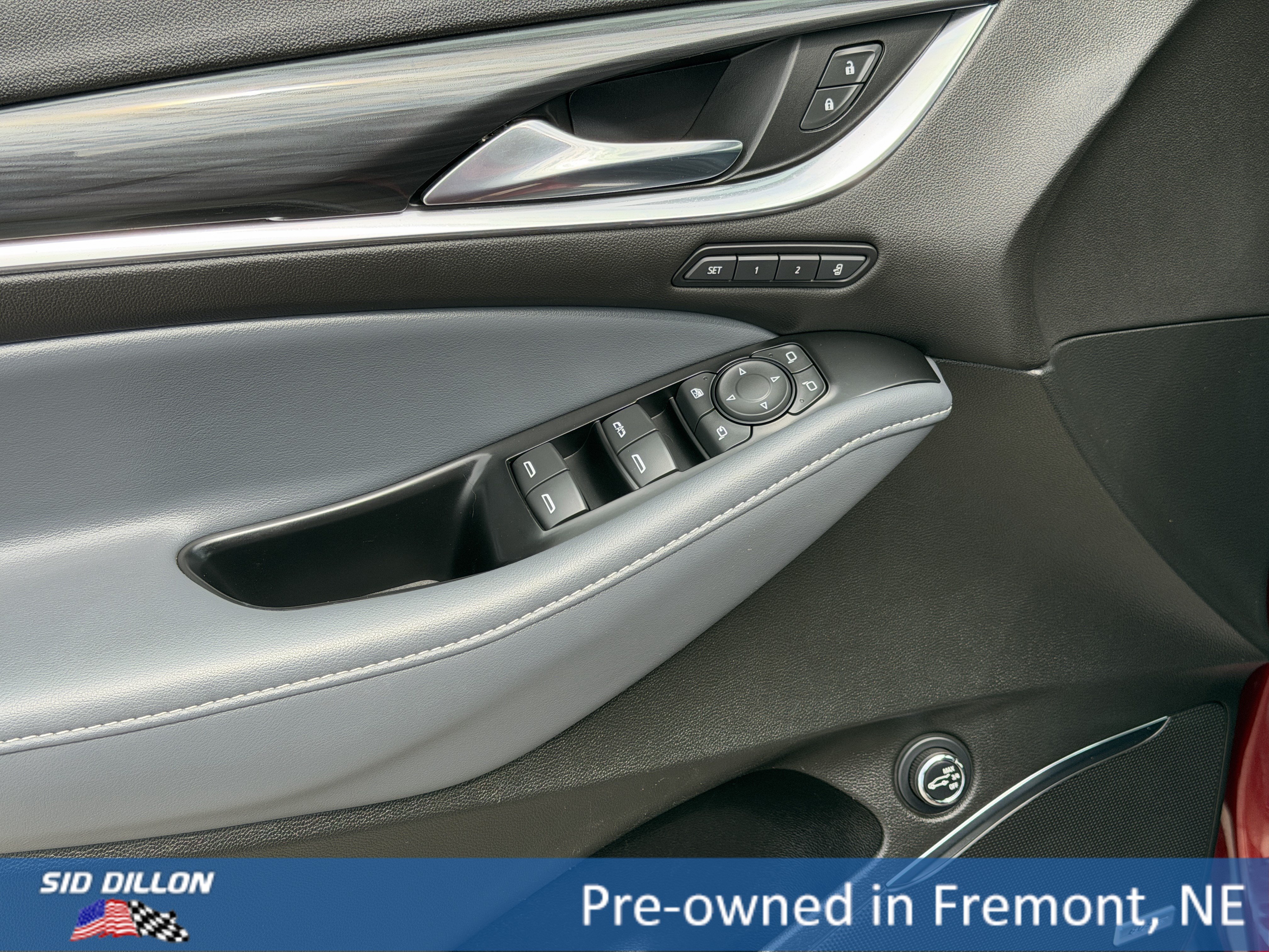 Used 2023 Buick Enclave Premium AWD/4WD image 14