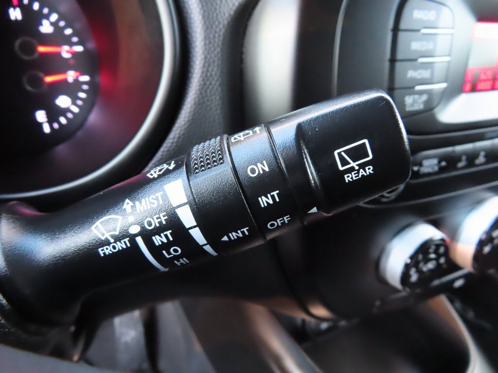 Used 2015 Kia Soul + image 20