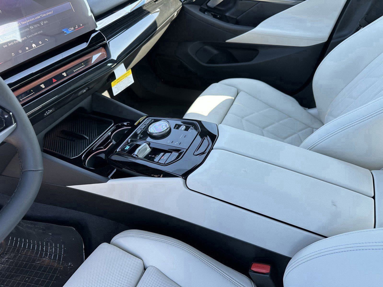 New 2026 BMW i5 eDrive40 RWD image 24