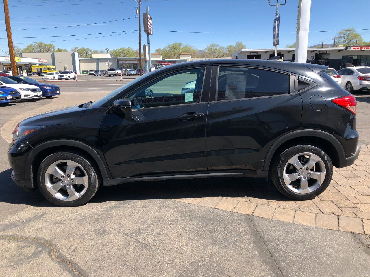 Used 2017 Honda HR-V EX image 5