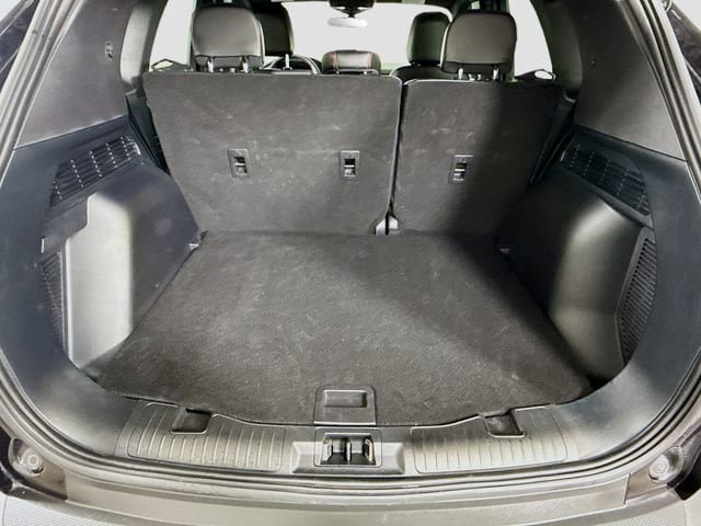 Used 2025 Ford Escape ST-Line FWD image 24