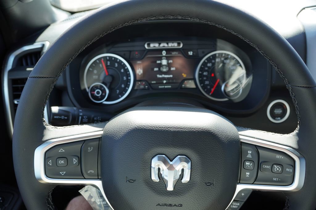 New 2026 RAM 1500 Big Horn AWD/4WD image 11