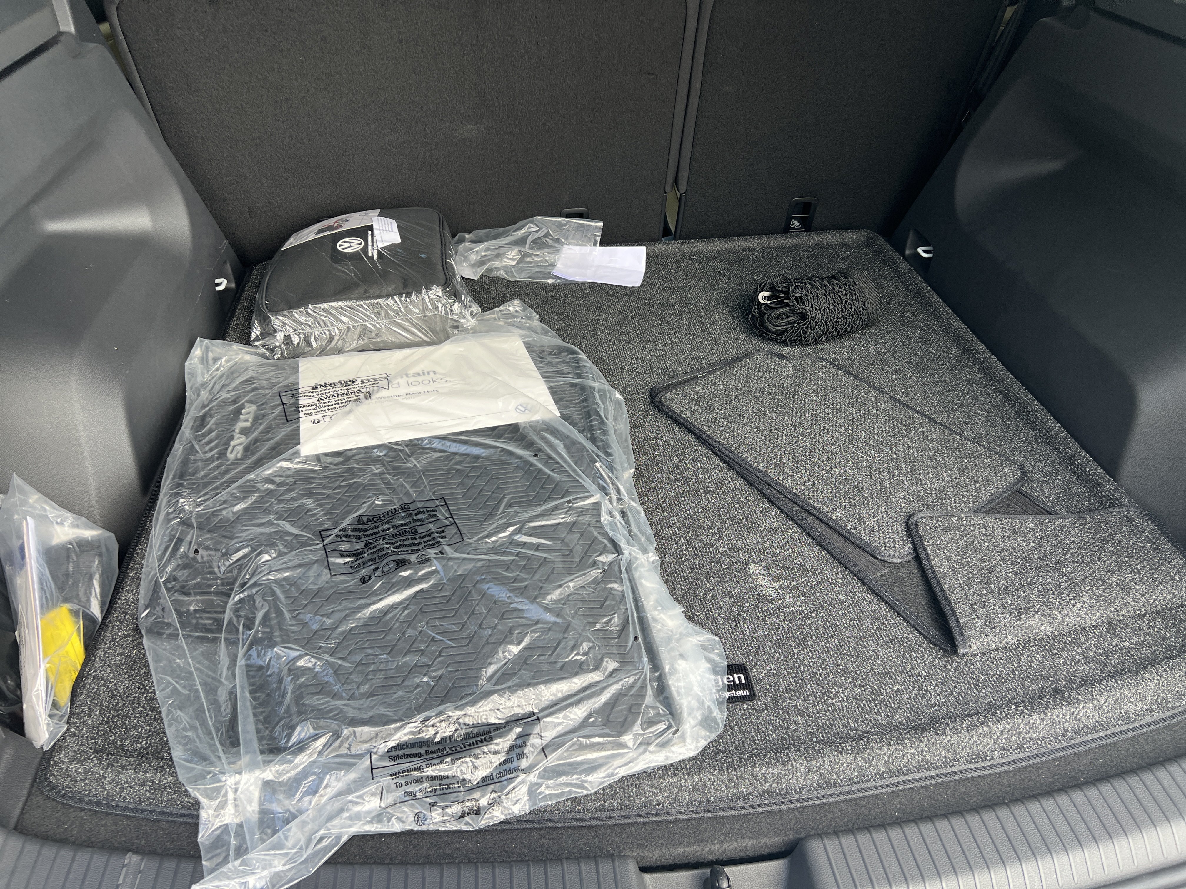 Certified 2026 Volkswagen Atlas Cross Sport SE FWD image 28