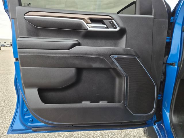 Used 2023 Chevrolet Silverado 1500 RST w/ Z71 Off-Road Package AWD/4WD image 12