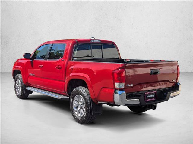 Used 2017 Toyota Tacoma SR5 AWD/4WD image 8