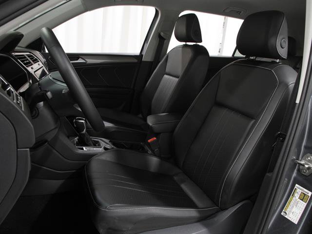 Certified 2024 Volkswagen Tiguan SE image 5