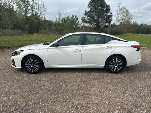 Used 2025 Nissan Altima 2.5 SV image 5
