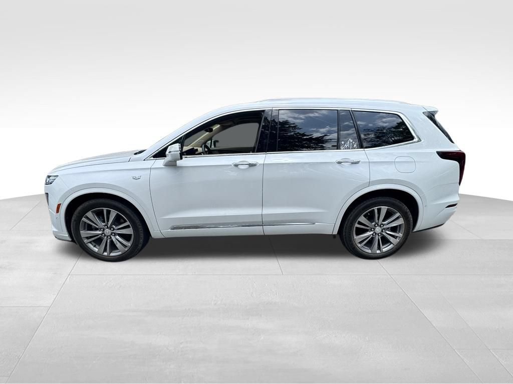 Used 2024 Cadillac XT6 Premium Luxury w/ Platinum Package FWD image 2