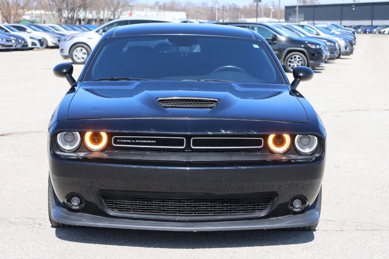 Used 2021 Dodge Challenger R/T image 2