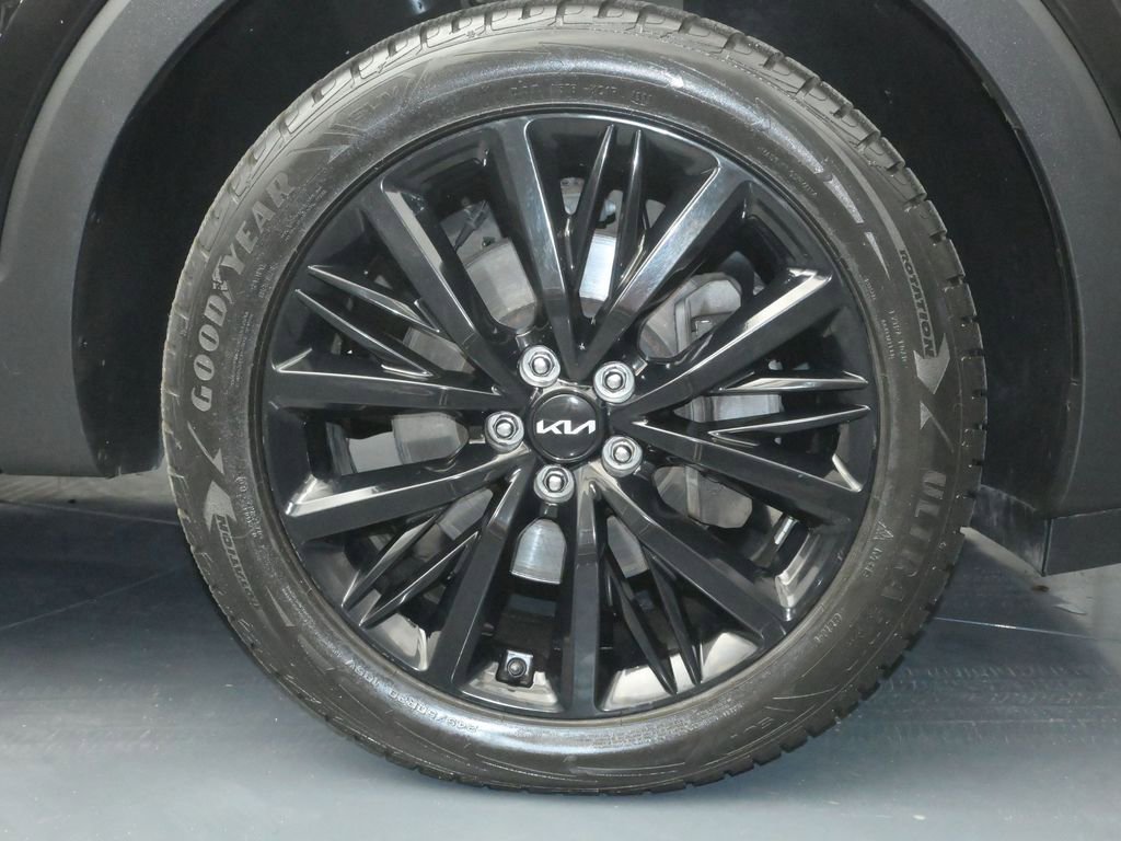 Used 2022 Kia Telluride SX image 17