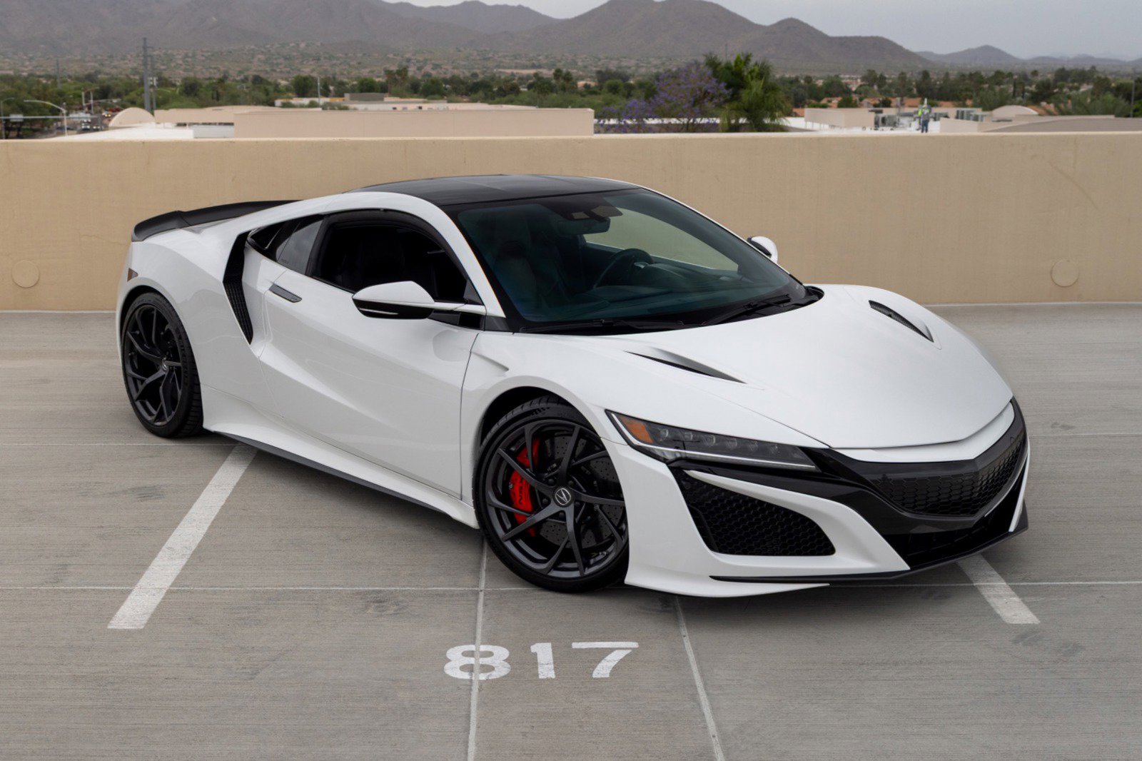 Used 2017 Acura NSX image 32