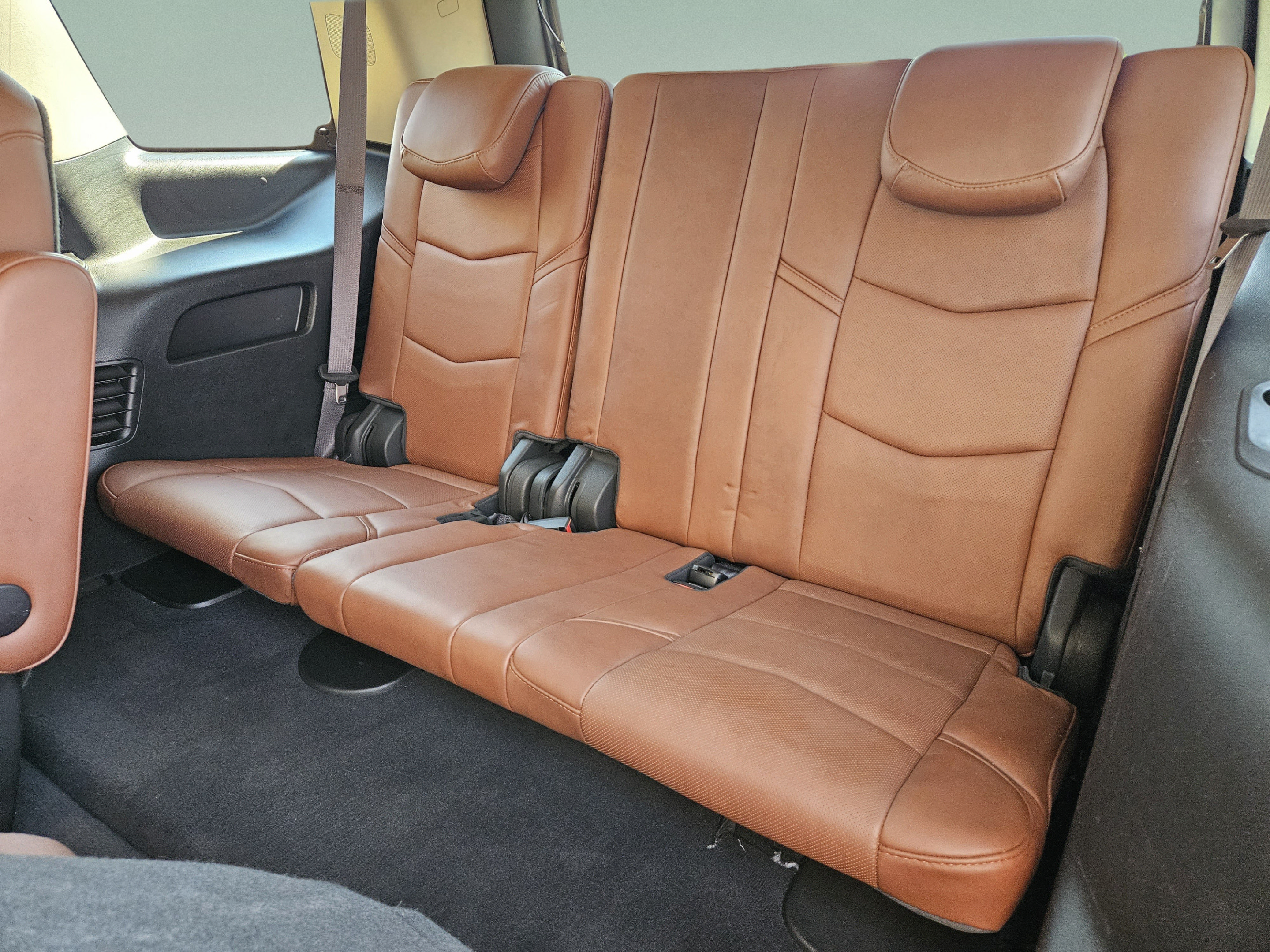 Used 2017 Cadillac Escalade Luxury RWD image 30