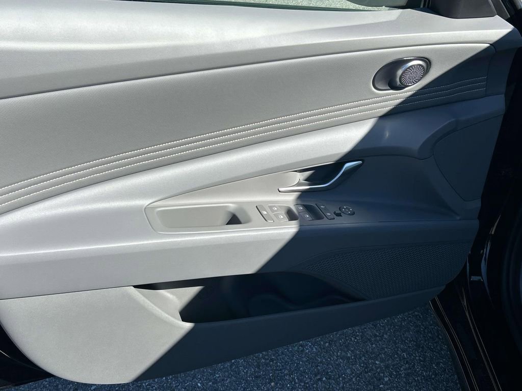 New 2026 Hyundai Elantra SEL Sport image 14