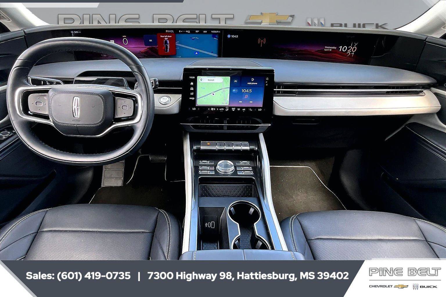 Used 2024 Lincoln Nautilus Premier AWD/4WD image 13