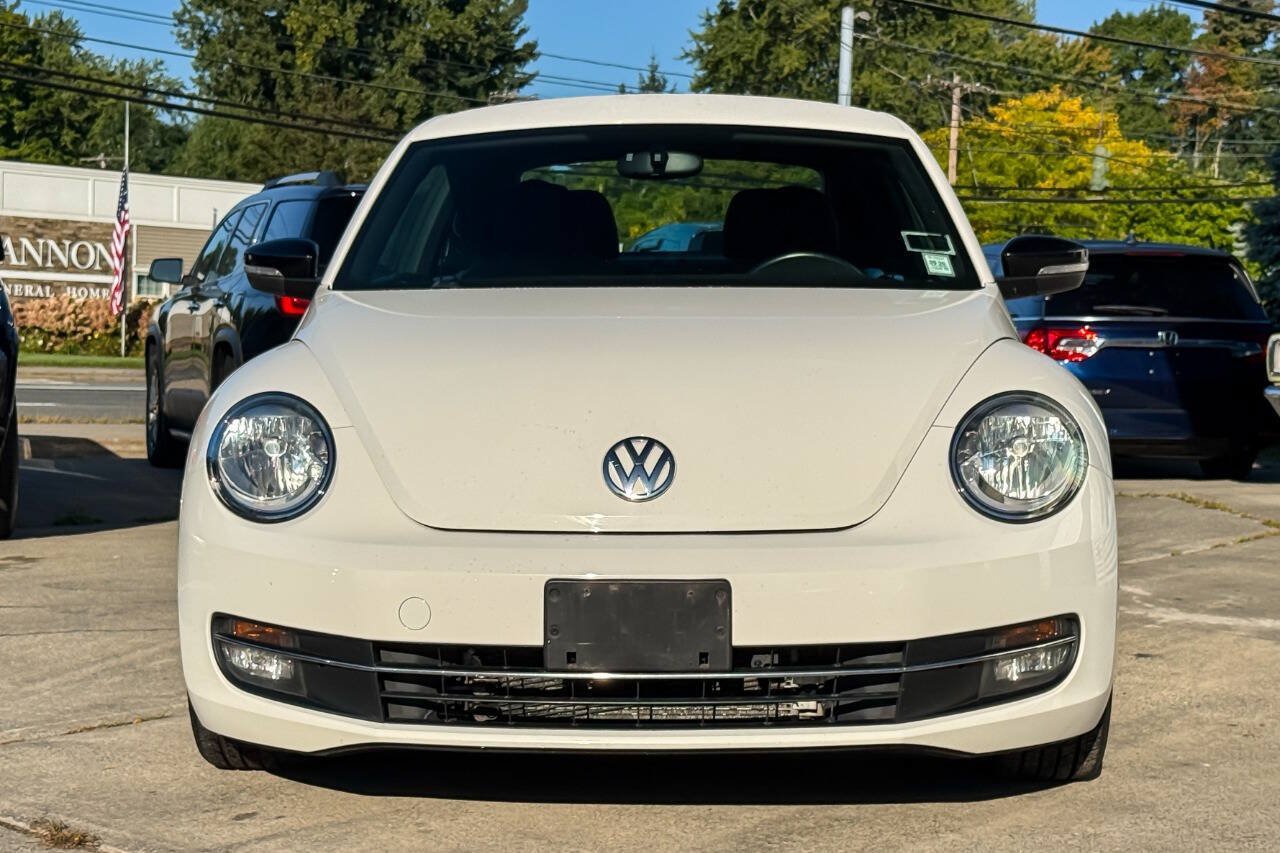 Used 2012 Volkswagen Beetle Launch Edition FWD image 8