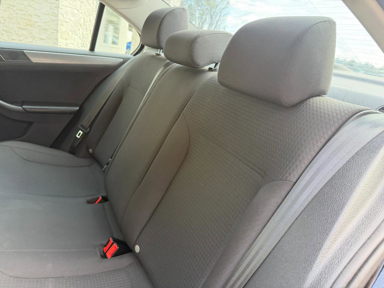 Used 2015 Volkswagen Jetta TDI S image 30