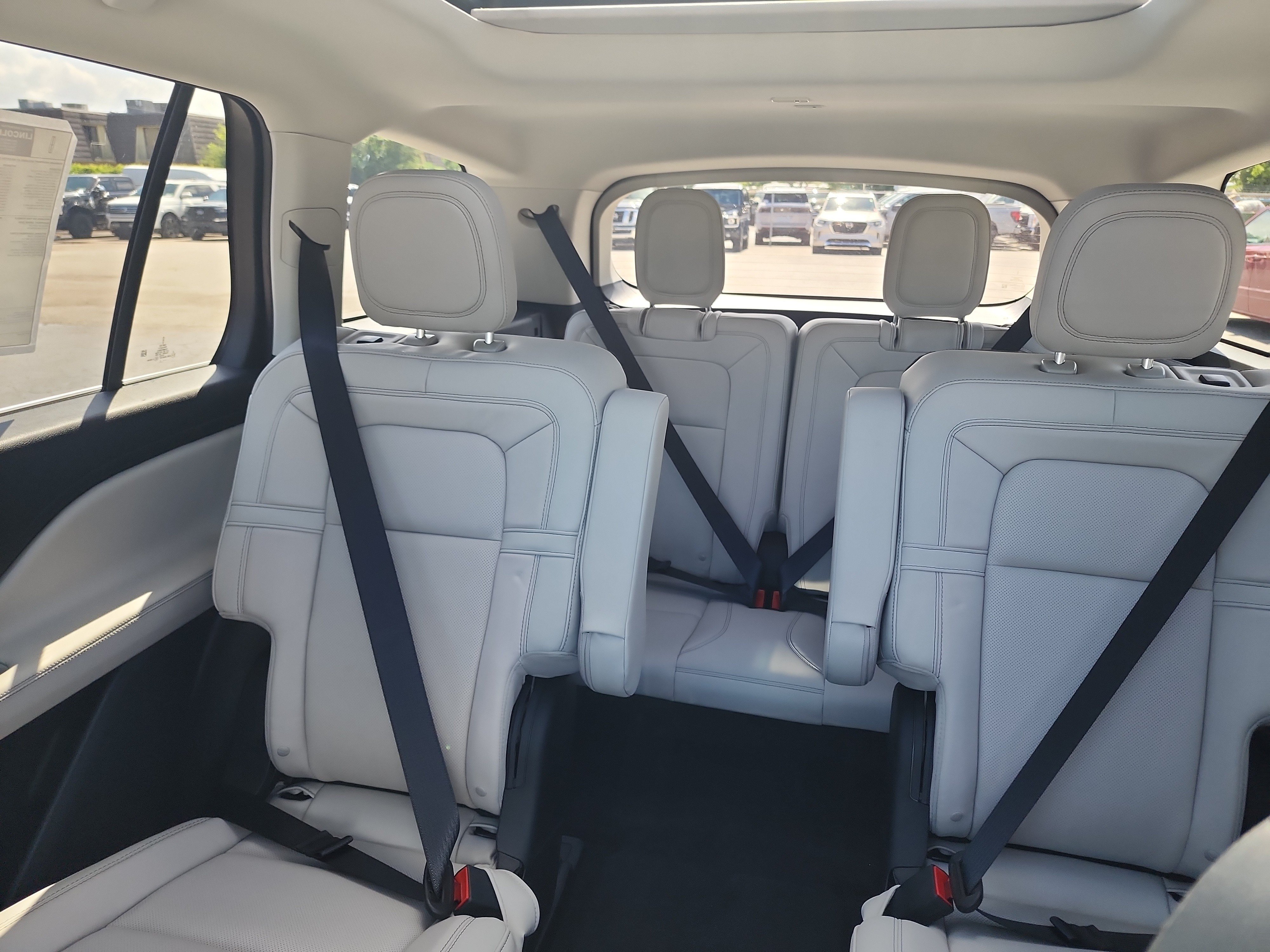 New 2026 Lincoln Aviator Reserve RWD image 15