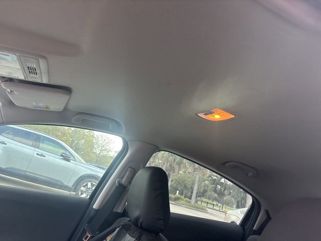 Used 2019 Honda HR-V LX image 8