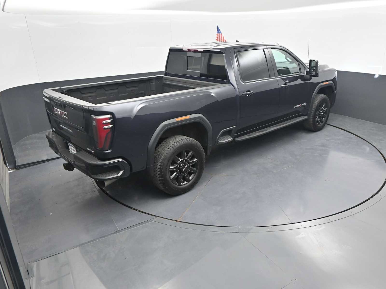 Used 2024 GMC Sierra 2500 AT4 w/ AT4 Premium Plus Package AWD/4WD image 34