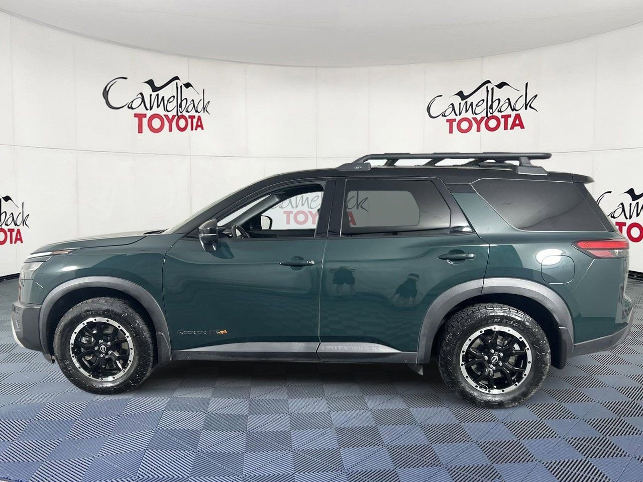 Used 2024 Nissan Pathfinder Rock Creek AWD/4WD image 4