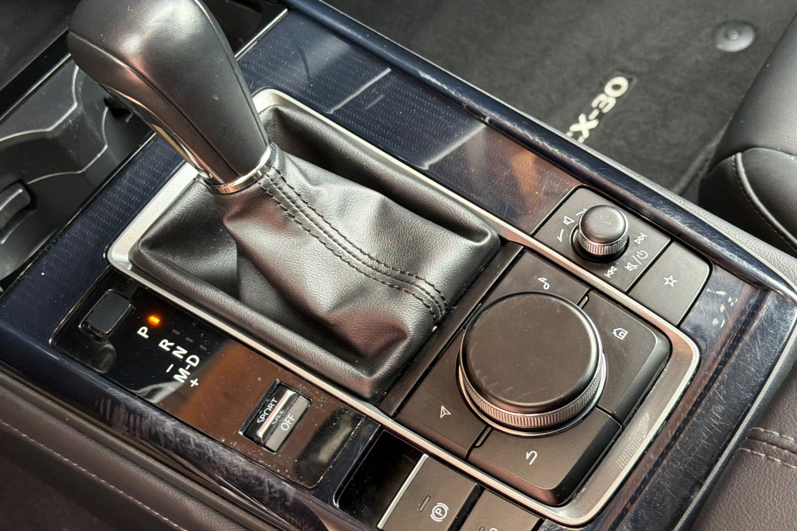 Used 2025 MAZDA CX-30 AWD 2.5 S w/ Select Sport Pkg image 21