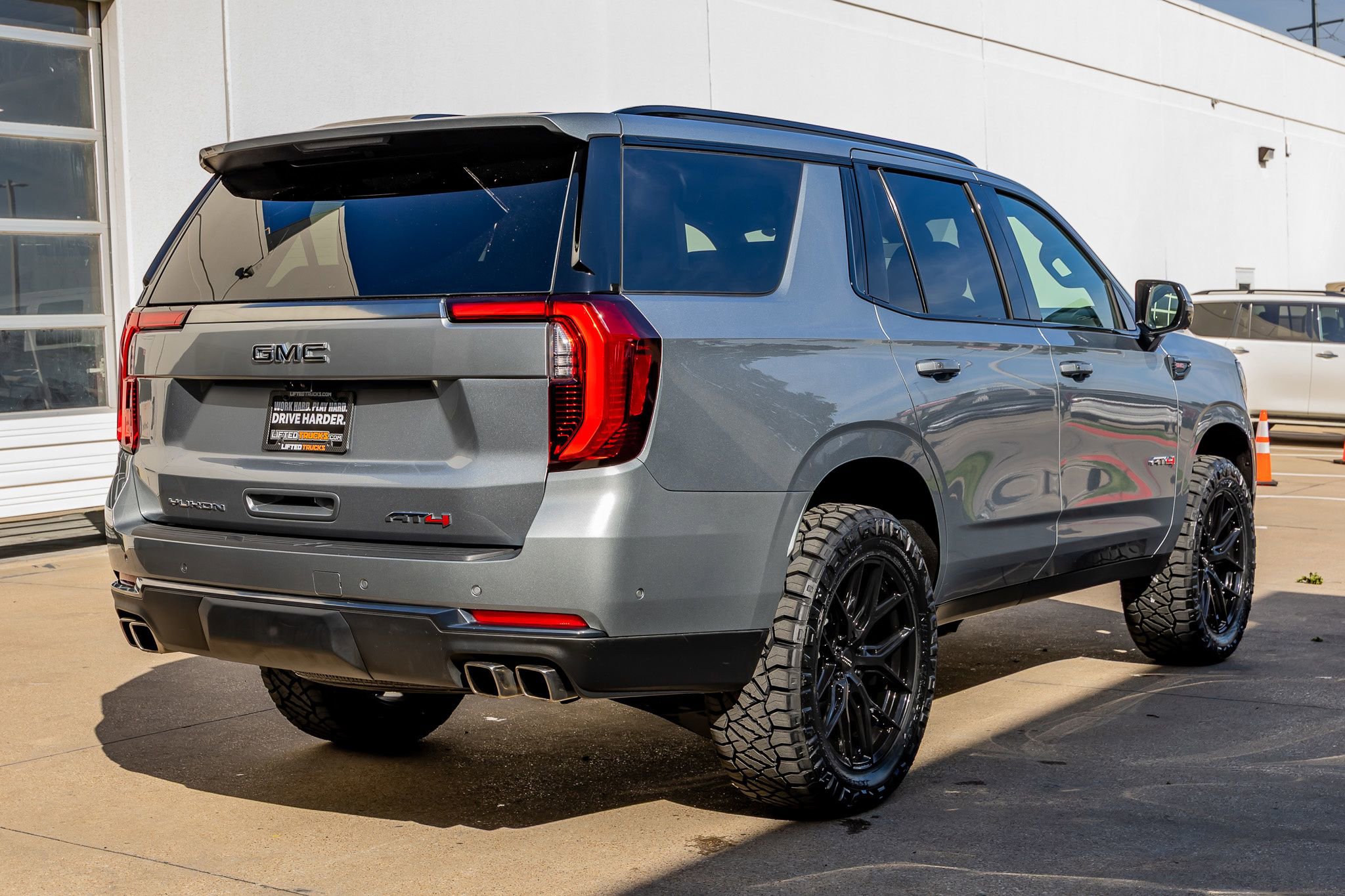 Used 2025 GMC Yukon AT4 w/ Premium Trailering Package image 10