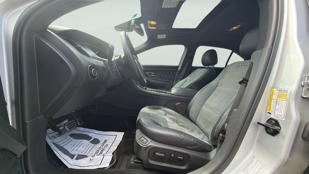 Used 2015 Ford Taurus SHO w/ Technology Package AWD/4WD image 20