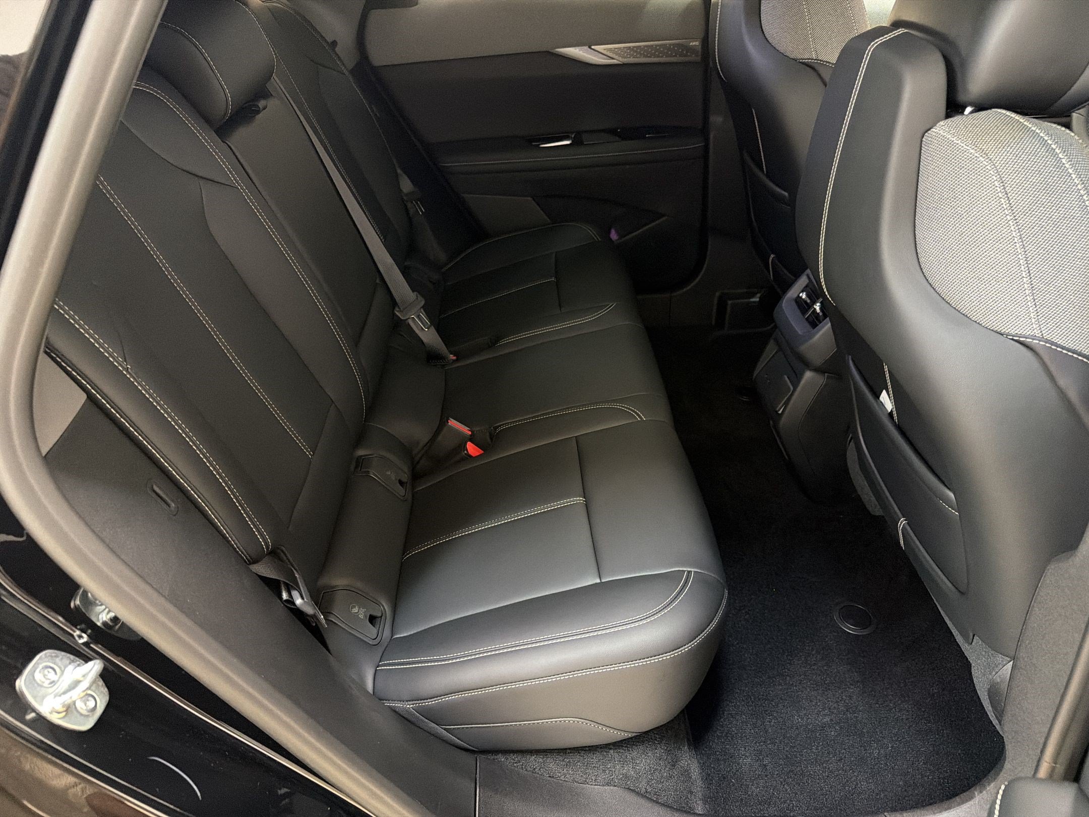 New 2027 Cadillac Optiq Sport RWD image 29