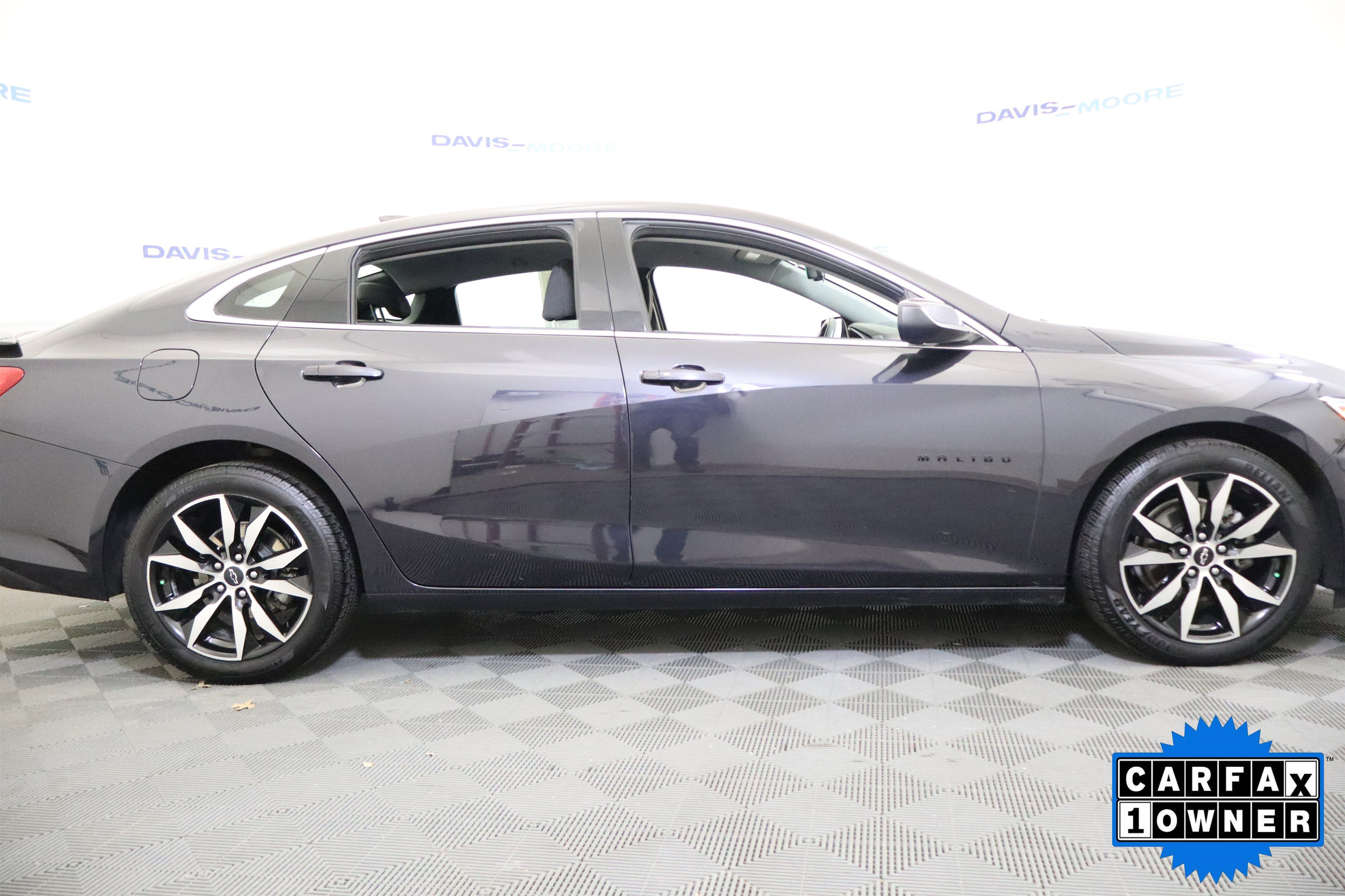 Used 2023 Chevrolet Malibu RS image 4