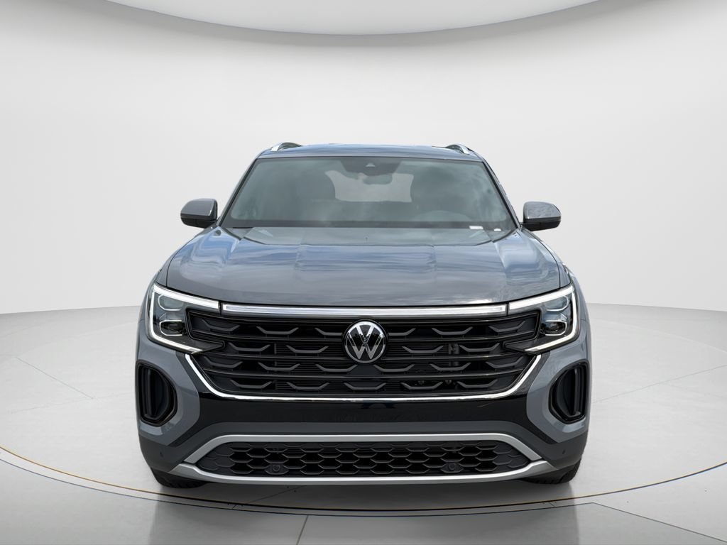 New 2026 Volkswagen Atlas Cross Sport SE FWD image 2