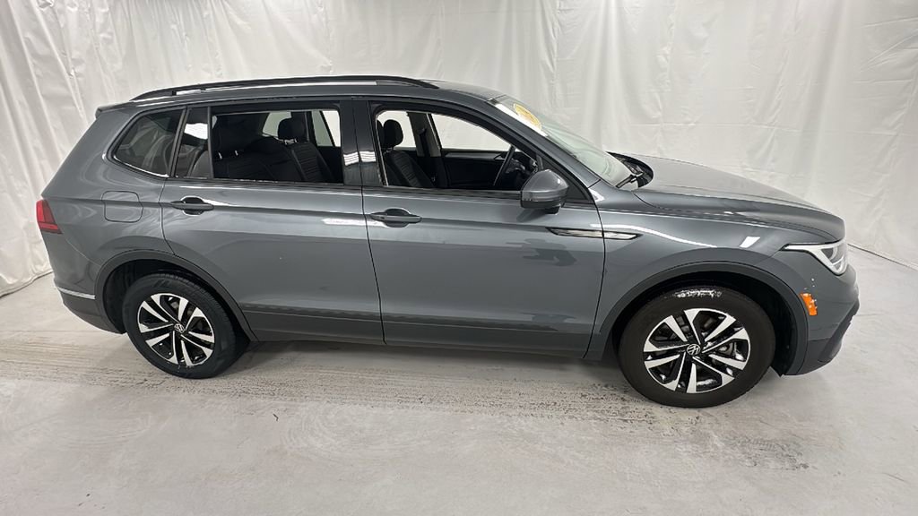 Used 2024 Volkswagen Tiguan S image 2